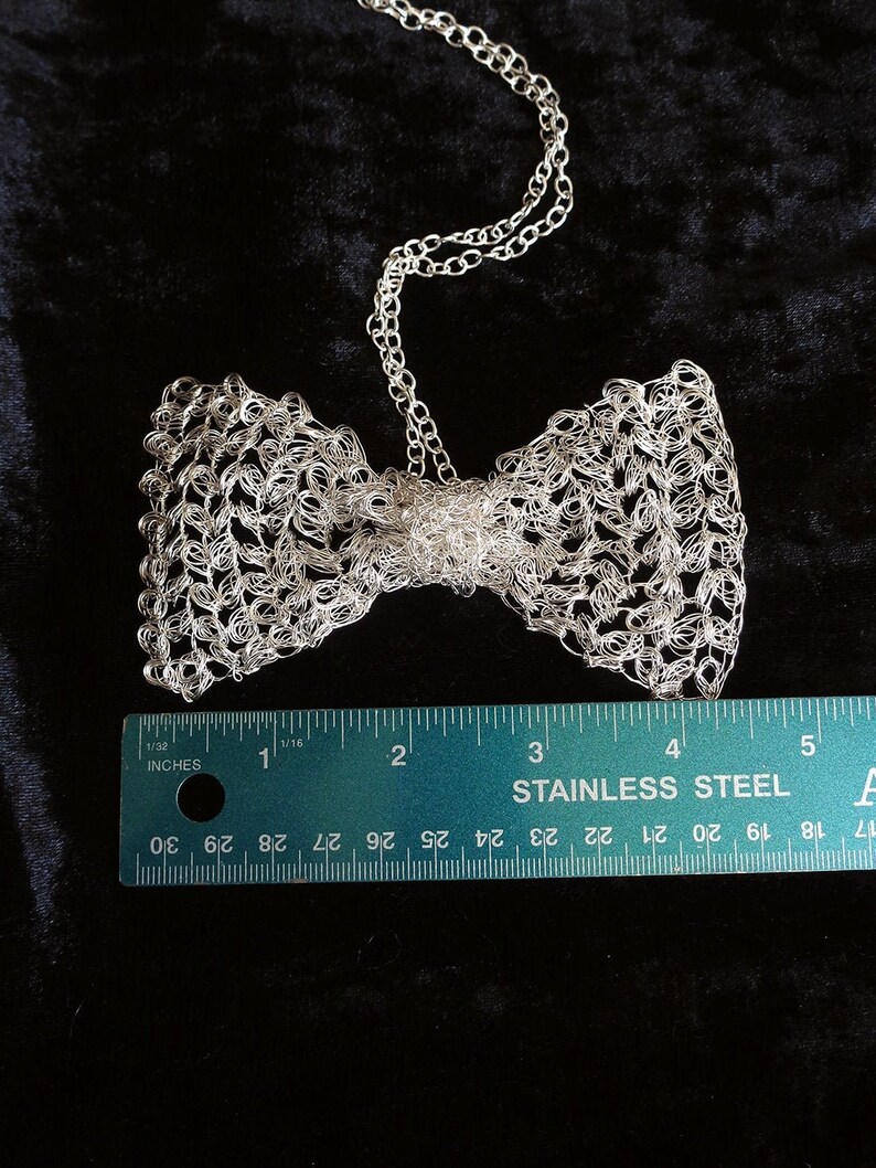 Bow tie necklace gold wire crochet unisex bow tie wire mesh image 7