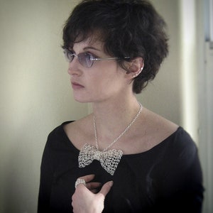 Bow tie necklace gold wire crochet unisex bow tie wire mesh image 8