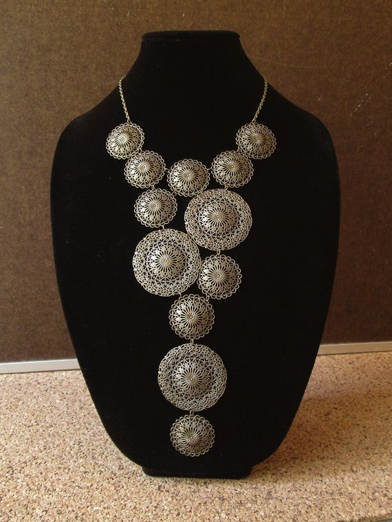 Black & Red Beaded Necklace | Seed Glass Beads Women Jewelry | Fashion Statement Handmade Bib Necklace - 19 inch, Women's, Size: One size, Grey Type