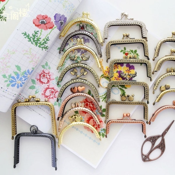 20PCS Color and Style Random Clearance Sale Purse Frames 8.5cm / 3.3 inch