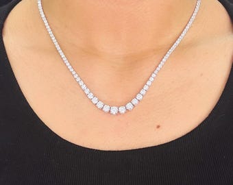 Graduated Style 18k White Gold Tennis Necklace | Lab Grown| Bridal and Gift