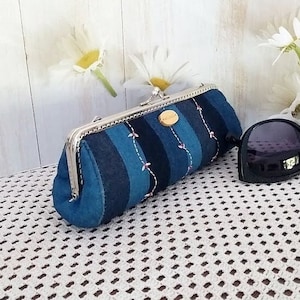 Kiss lock sunglass case Kiss lock eyeglasses case Kiss lock eyeglass case Kiss lock glasses case Eyeglass case with clip Soft eyeglass case