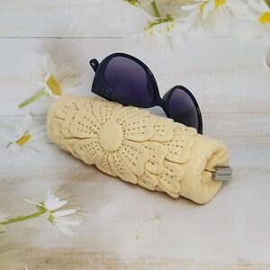 Sunglasses case Retro glasses Case Soft eyeglass Case Kiss lock Handmade glass case Glasses case Pouch purse Clip Purse image 1