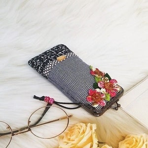 Fabric glasses case Retro eyeglass Case Soft eyeglass Case Kiss lock Handmade glass case Glasses case