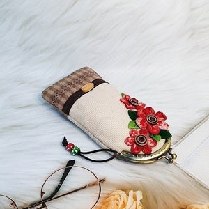 Fabric glasses case Retro eyeglass Case Soft eyeglass Case Kiss lock Handmade glass case Glasses case