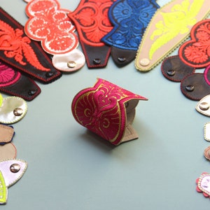 Embroidered bracelet with Hungarian folk motive