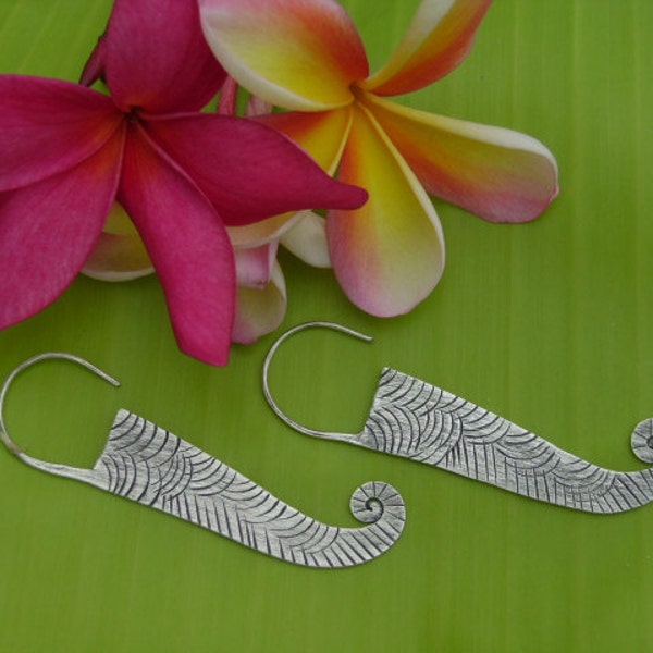 Thai Silver Earrings - The Charming Flat and Curl(1)