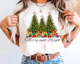 Alberi allegri e luminosi, maglietta natalizia da donna, maglietta festiva da donna, regalo di Natale, maglietta invernale chic, maglietta con albero di Natale, graziosa maglietta festiva