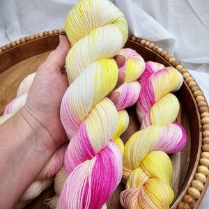 Raspberry Lemonade Yarn | Hand-Dyed Merino Wool