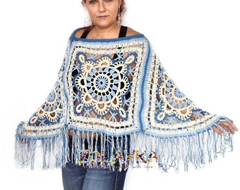 Poncho hippie blu, copricostume convertibile per donna, top estivo floreale con frange, taglia S M L US da donna, abbigliamento Boho Outlander, top all'uncinetto