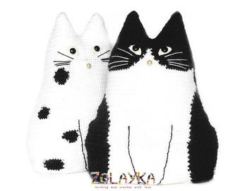 Crochet cat toy pillows set Black and White cat stuffed cat pillow pet lover gift cat toy pillow animal pillow primitive toy cat crochet