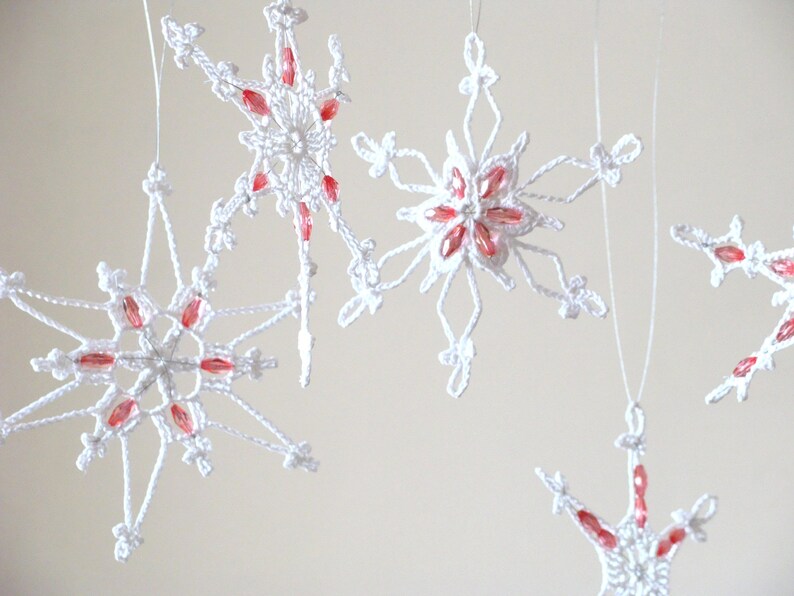 Crochet Snowflakes with Beads, Christmas Tree Decoration, White Xmas Flakes Pack, Xmas tree Embellishment Set image 2