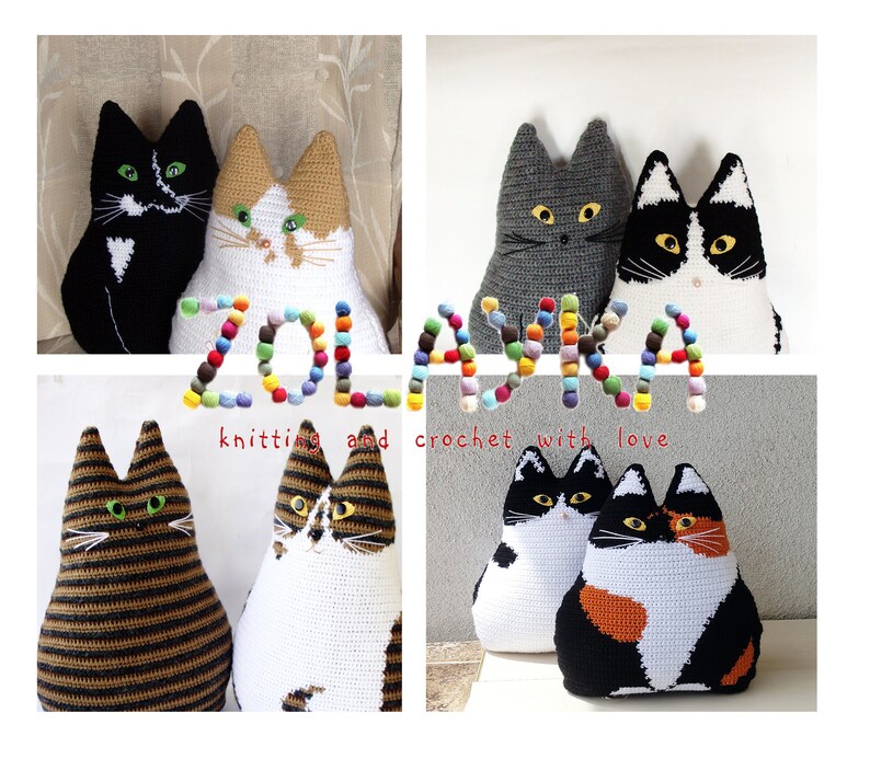 K&ouml;nnte beinhalten: Eine Sammlung von geh&auml;kelten Katzenkissen in verschiedenen Farben und Mustern. Die Kissen sind in einer Collage mit dem Text "ZOLAVKA knitting and crochet with love" in der Mitte angeordnet.