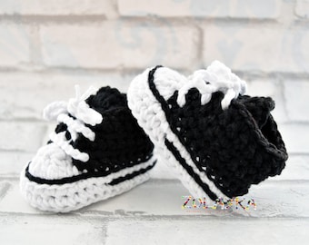 Black Newborn Baby Booties, 0-12 months Size, Baby Shower Gift, New Mom Announcement Baby Shoes Unisex, Soft Sole High-Top Ankle Crib Shoes