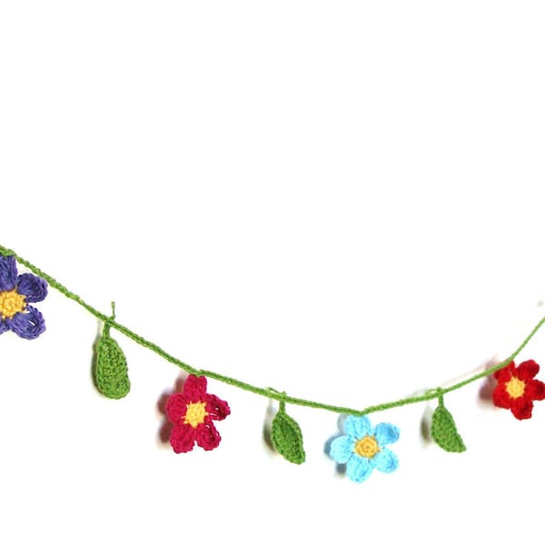 Guirlande de fleurs printanières au crochet, décoration de fête d'été, décoration de chambre de fille, guirlande de dortoir, décoration de chambre d'enfant à suspendre murale florale de Pâques