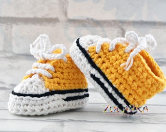 Yellow Baby Booties, Soft Sole High-Top Ankle Crib Shoes, 0-12 months Size, Baby Shower Gift, New Mom Announcement Newborn Baby Shoes Unisex