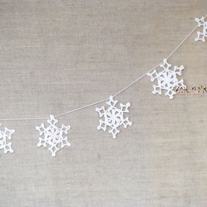 Snowflakes Garland, White Crochet Flakes Ornaments, Rustic Christmas Home Decor, Xmas Garland White Winter Bunting image 1