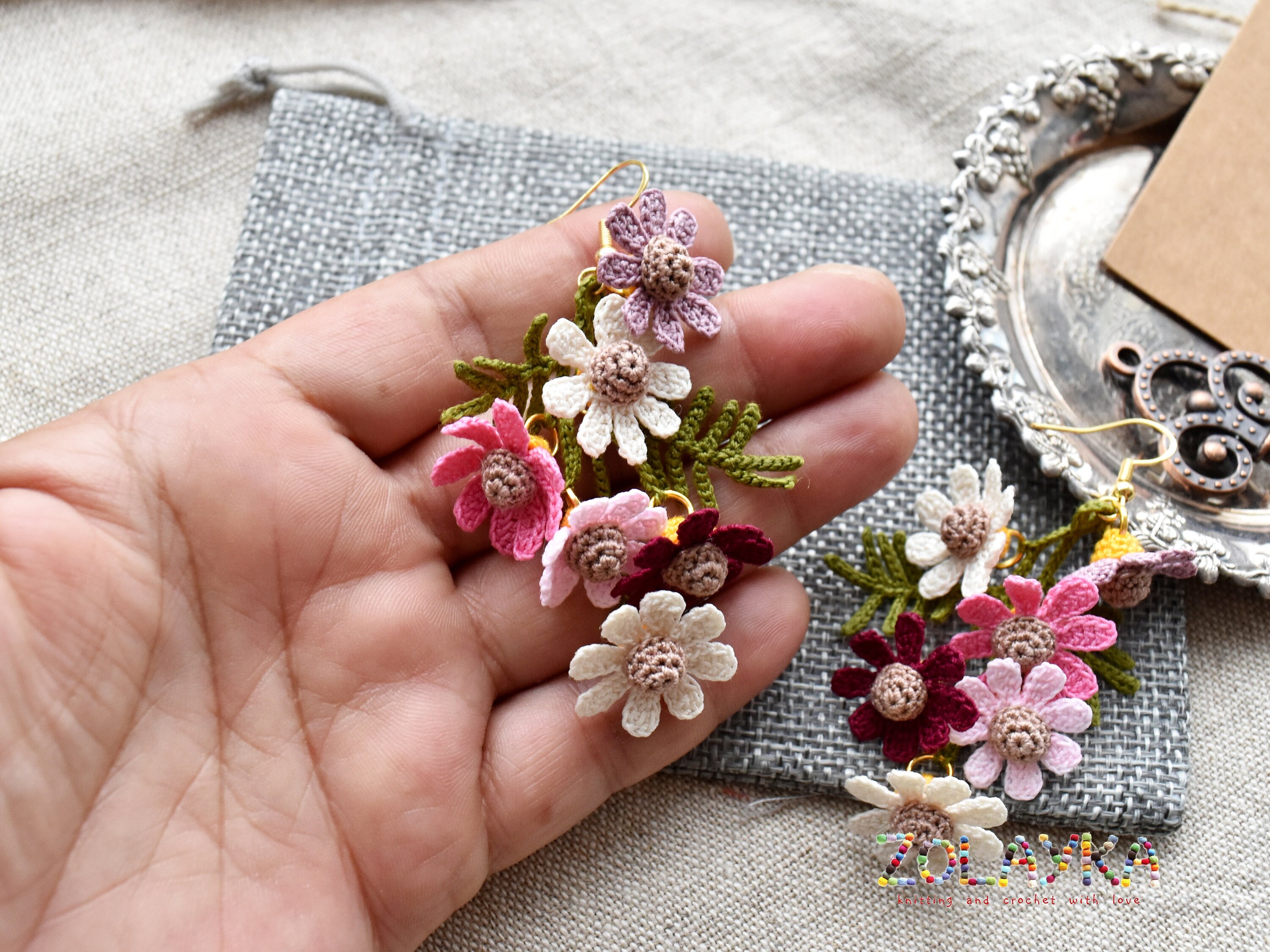 Orecchini con primule gialle, orecchini floreali, fiori di campo, p... | su