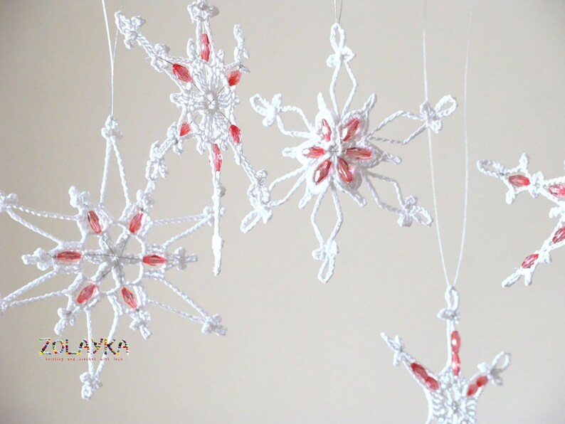 Crochet Snowflakes with Beads, Christmas Tree Decoration, White Xmas Flakes Pack, Xmas tree Embellishment Set imagem 7