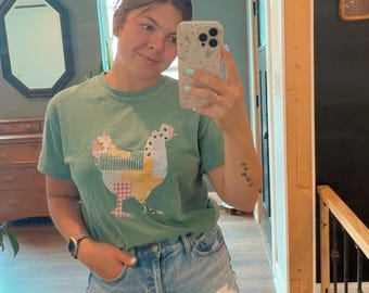 Floral Chicken Appliqué Comfort Colors T-Shirt | Handmade Patchwork Chicken Tee | Farmhouse Cottage Style