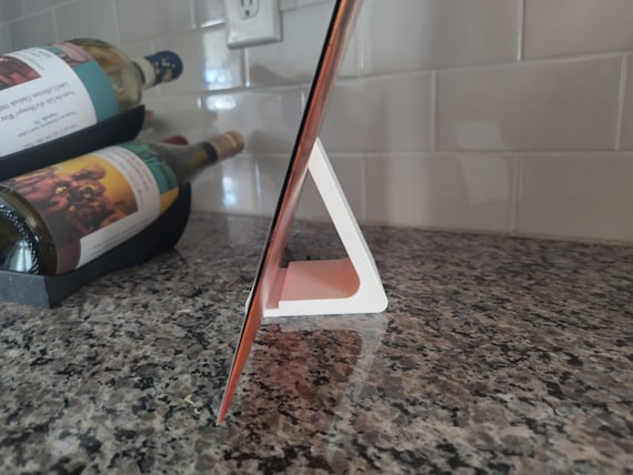 Modern Vinyl Record Stand