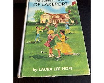 Vintage The Bobbsey Twins of Lakeport 1961 HC Book #1 Laura Lee Hope Grosset