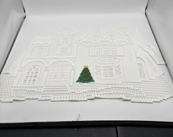 Beautiful Heritage Lace Doily Placemat Crisp White Christmas Tree House 12"x18"