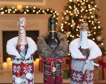 Knitted Christmas Wine Bottle Sweater Covers, Holiday Decor, 3-Pack