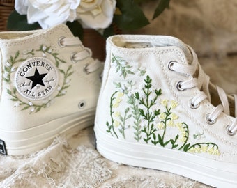 Converse Sunflower Embroidered Shoes,1970s Converse Chuck Taylor,Converse Custom Small Flower/Small Flower Embroidery