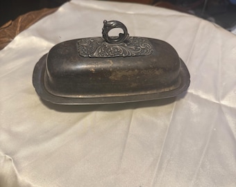 1847 Reed and Barton silver plated butter dish with a lid. Heritage design.