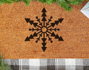 Merry Christmas Snowflake Doormat, Festive Holiday Welcome Mat, Seasonal Winter Doormat, Xmas Porch Decor, Housewarming Gift