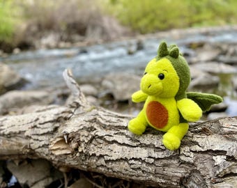 Avocado Drache Fantasy Plüschtier