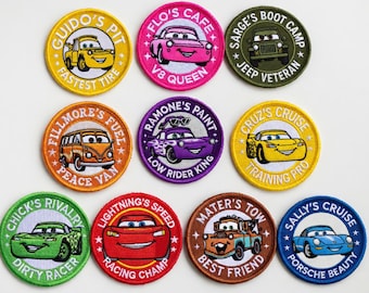 ディズニー カーズ 刺繍ワッペン - ライトニング・マックィーン、メーター、サリー・クルーズ、ラモーン、フロー、グイド、サージ - アイロン接着 ジャケット バックパック