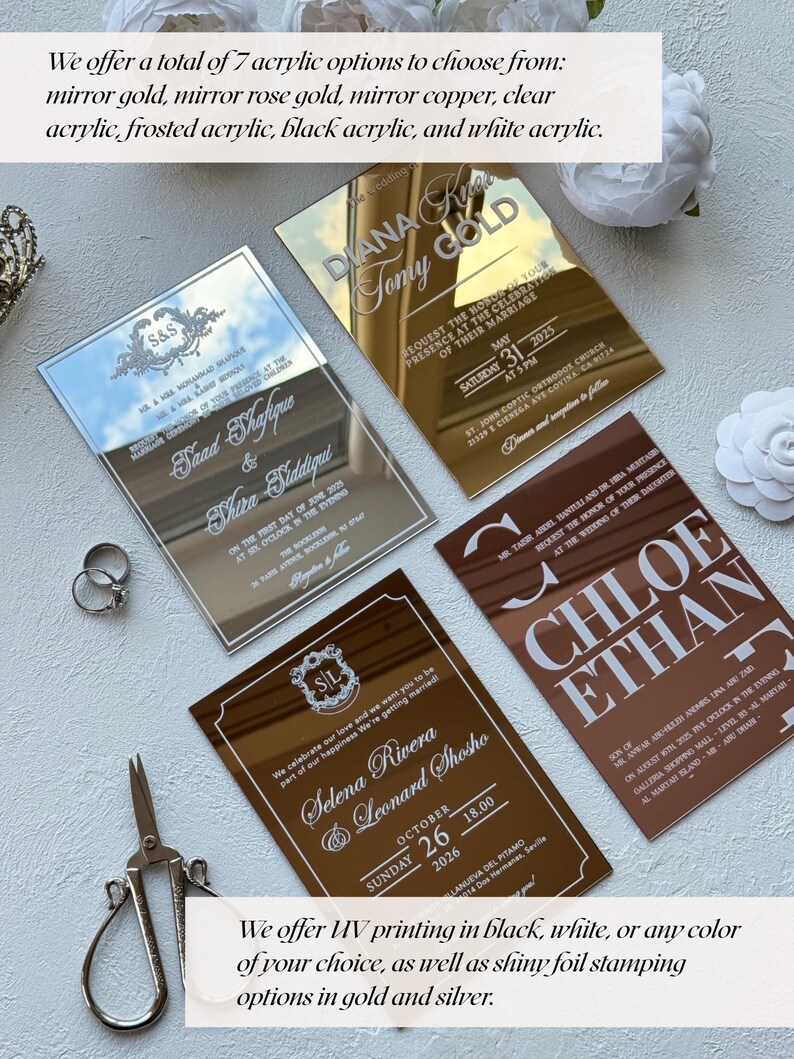 Puede incluir: Invitaciones de boda de acr&iacute;lico en oro, oro rosa y transparente. Las invitaciones muestran texto impreso con nombres, fechas y detalles del evento. Tambi&eacute;n se ven tijeras y anillos. El texto menciona opciones de impresi&oacute;n UV.