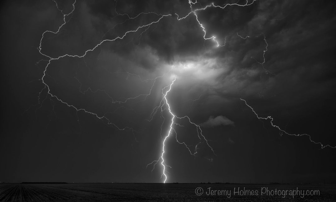 Lightning Bolt Artwork Print From a Supercell Thunderstorm in Kansas ...