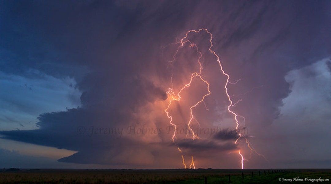 Kansas Supercell With Awesome Lightning - Etsy