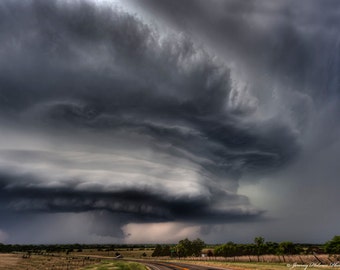 Tornado warned supercell comes into Burkburnett TX on 5-7-14