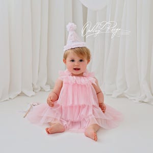 1st, 2nd or 3rd Birthday Party Hat and Star Wand, Pink Princess Cake Smash Sitter Hat, Girls Dress Up Set, Girls Photo Prop Party Hat Outfit