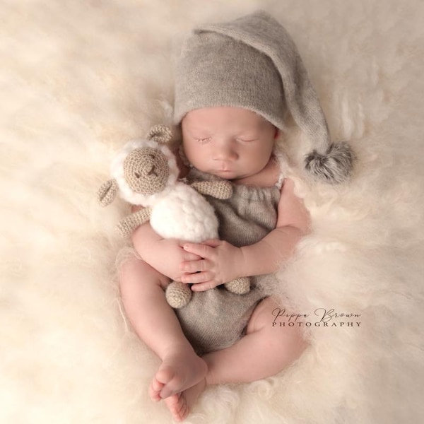 Accessoires de photographie de nouveau-né, Boys Girls Knit Romper, Chapeau de nuit pour nouveau-né, Knit Romper Photo Prop, Knitted Baby Boy Photo Prop, Sleepy Collection