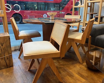 Cadeira de jantar estilo Pierre Jeanneret | Rattan natural | Cadeira rústica de vime personalizada