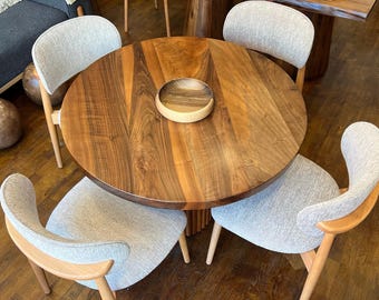 Juego de 4 sillas de comedor tapizadas en lino gris de estilo moderno de mediados de siglo