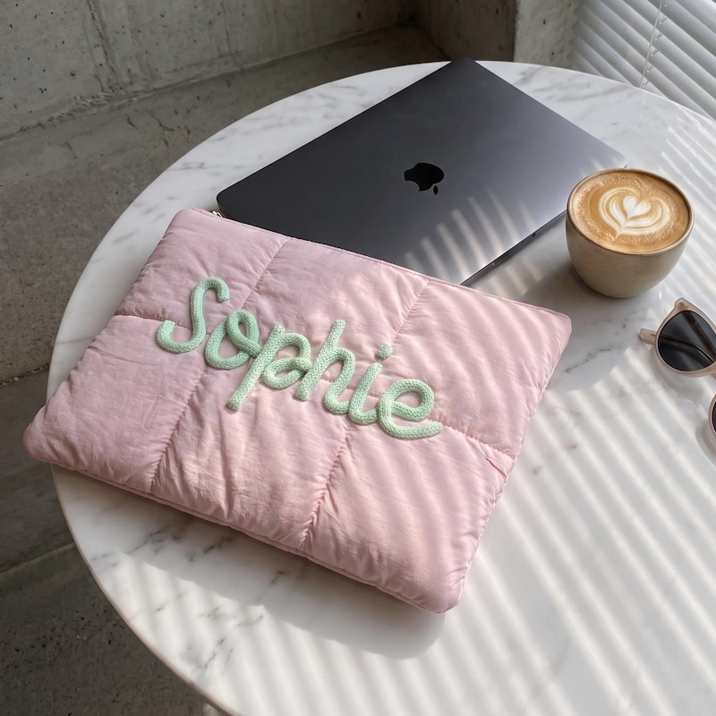 laptop-accessories-gifts-60-gift-ideas-for-2026