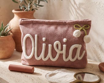 Pochette da viaggio personalizzata in velluto a coste, nome personalizzato in ciniglia con lettere in cotone in rilievo, regalo di compleanno per lei, beauty case da donna