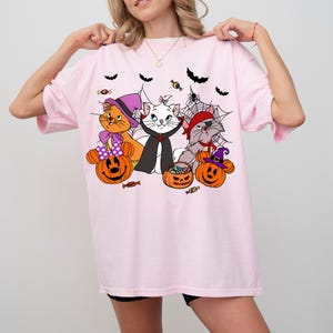 Halloween Cat Shirt, Spooky Costume Cats Tee, Cute Pumpkin Cat T-Shirt, Witch Vampire Pirate Cat Graphic, Cat Lover Halloween Gift