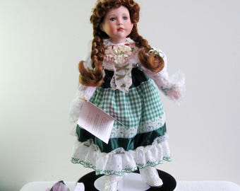 Paradise Galleries KELLY Musical Doll by Patricia Rose, 14" w/ Stand, Original Box, Red Hair, Cert. of Auth. #A7402, Irish Dress, Green Eyes