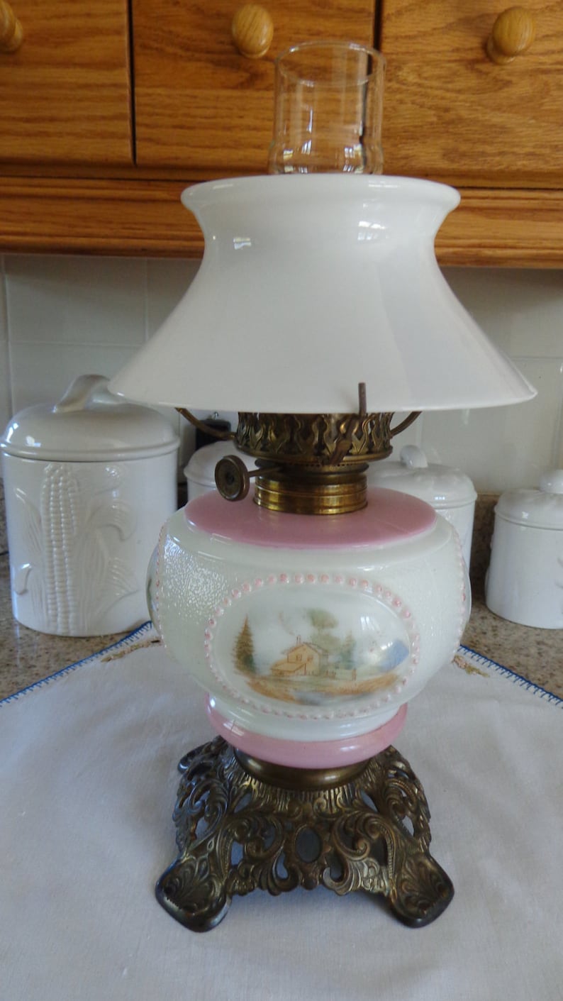 Complete Oil Burning Table Lamp 1890 Dainty And Petite Pink Image 0
