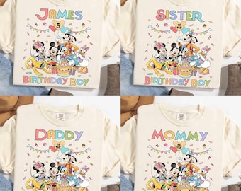 Personalisiertes Name Alter Mickey & Friends Geburtstag T-Shirt, Benutzerdefinierte Disney Minnie Donald Pluto Geburtstagsgeschenk Geschenk, Disneyland Familien Ausflug T-Shirt