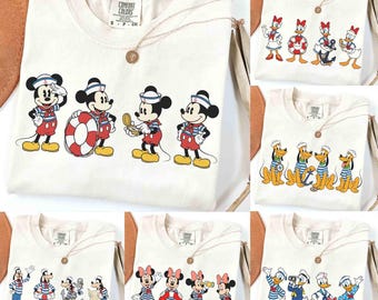 Komfortfarbe Mickey & Friends Cruise Line Shirt, Familienkreuzfahrt Reise 2026 Passendes T-Shirt, Let's Cruise, Disney Magic Wonder Fantasy Wunsch-T-Shirt