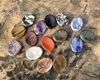 Natural Amethyst Worry Stone, Polished Thumb Stone for Pocket or Gift, Smooth Crystal Palm Stone, Pocket Fidget Gem