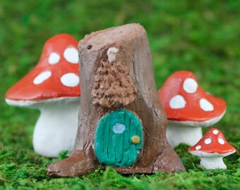 Fairy House and Three Mushrooms Set